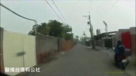 https://imgs.plurk.com/QwA/GcM/moFG41RJ1zzCqL1ajWS1DyITPEB_lg.gif